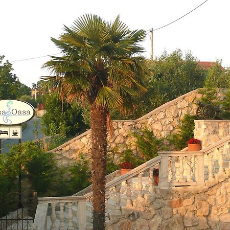Casa Oasa -Accommodation , Pizzeria & Bar Marezige Exteriér fotografie
